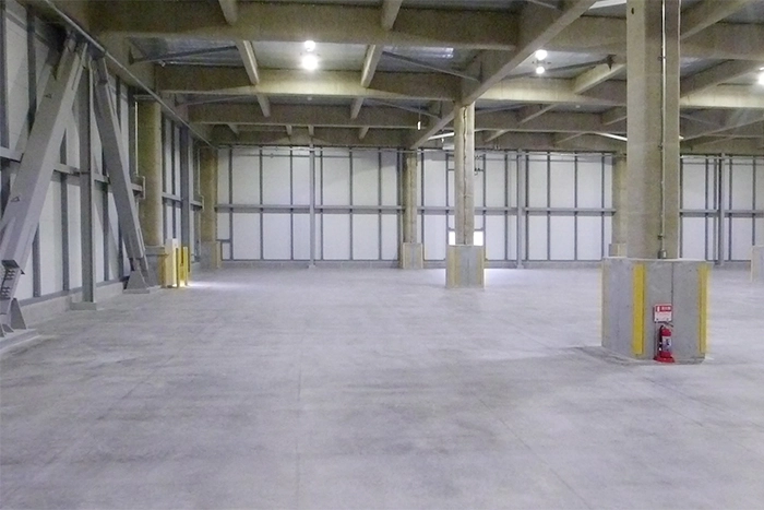 鶴ヶ島物流センター 内観